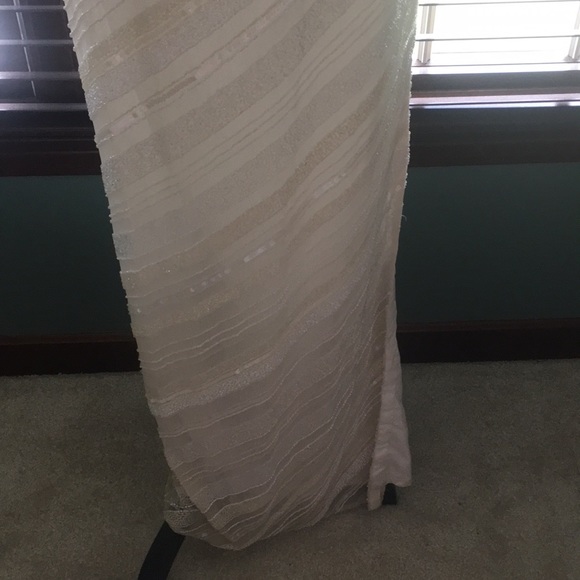 Gorgeous ivory sequin formal evening gown - Picture 5 of 8